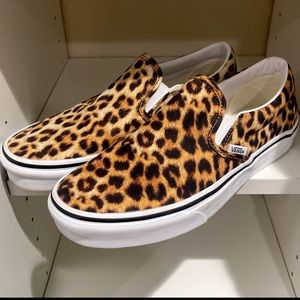Never worn slip-on leopard print Vans